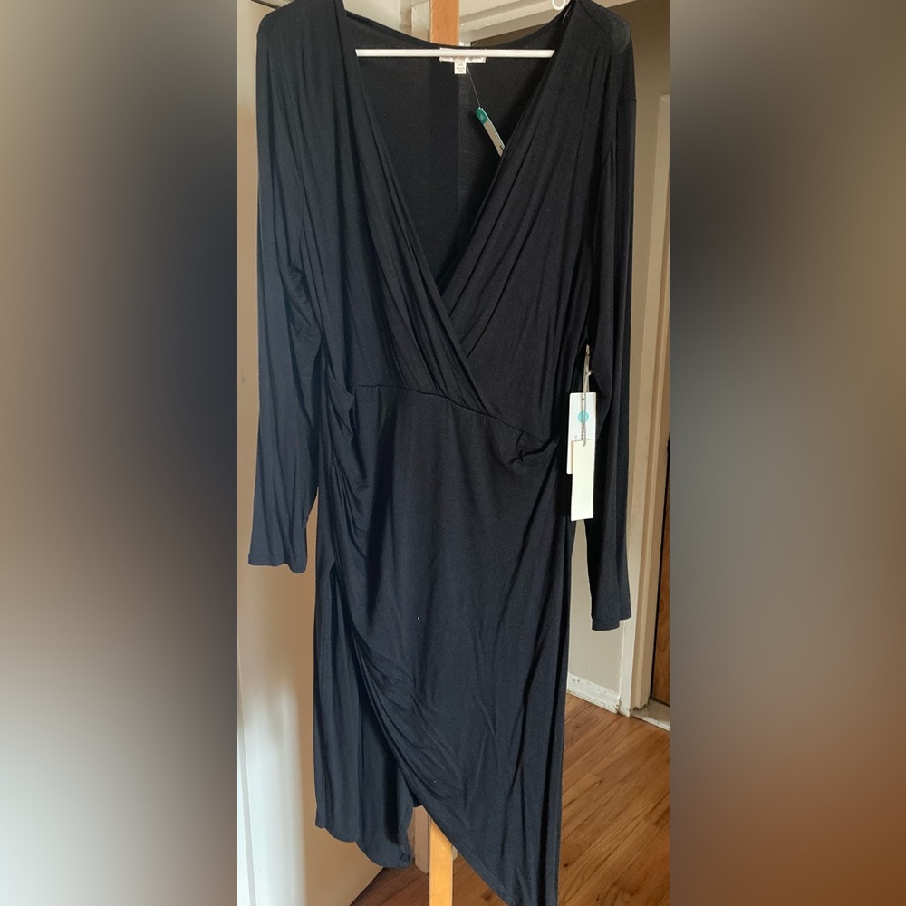 Nine Britton Black Long Sleeved Cocktail Dress